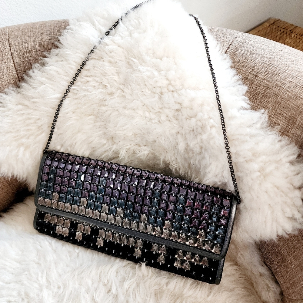 Santi Elegant Faux Crystal Embellished Clutch With Shoulder Chain Attached - Picture 3 of 7
